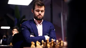 Magnus Carlsen Crossed Arms Wallpaper