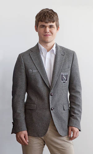 Magnus Carlsen In Cashmere Overcoat Wallpaper