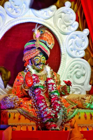 Majestic Image Of Lord Mahakal In Vibrant Colours Wallpaper