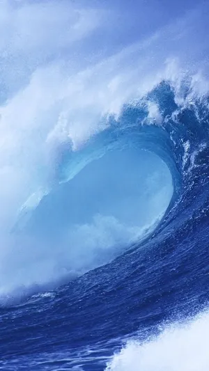 Majestic Ocean Wave Wallpaper