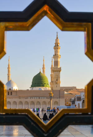 Majestic View Of Madina On A Sunny Day In Full Hd Wallpaper