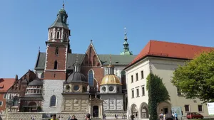 Majestic View Of The Historic Wawel Castle Wallpaper