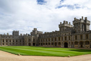 Majestic Windsor Castle Courtyard Wallpaper