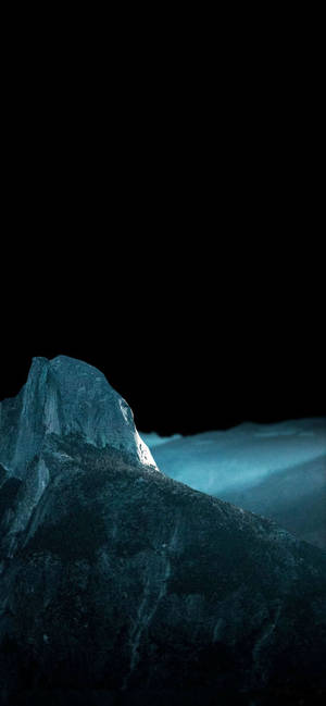 Majestic Winter Mountain Scenery On Oled Iphone Wallpaper