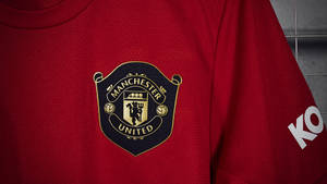 Manchester United Logo Patch Wallpaper