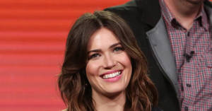 Mandy Moore Smiling Widely Wallpaper
