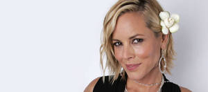 Maria Bello With Flower On Hair Wallpaper