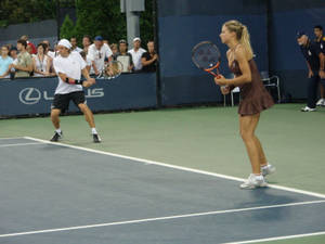 Maria Kirilenko And Igor Andreev Wallpaper