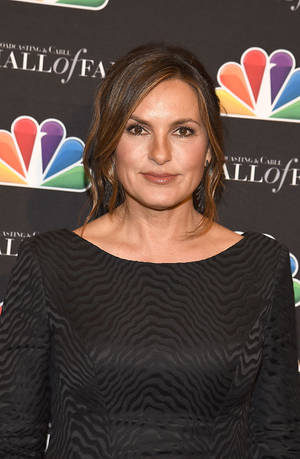 Mariska Hargitay Nbc 27th Annual Hall Of Fame Wallpaper