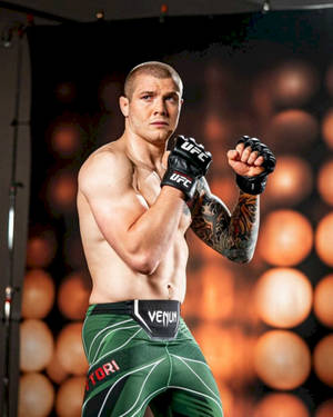 Marvin Vettori In Fighting Stance Wallpaper