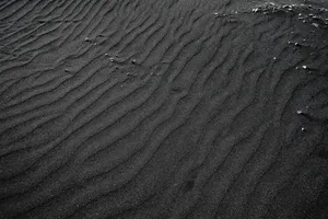 Matte Black Sandy Beach Wallpaper