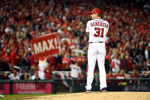 Max Scherzer Back Pose Wallpaper