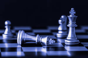 Melodramatic Chess Loser King Wallpaper