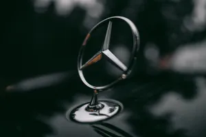 Mercedes-benz Emblem Logo Wallpaper