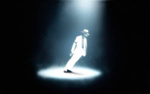Michael Jackson's Lean Under Spotlight Wallpaper