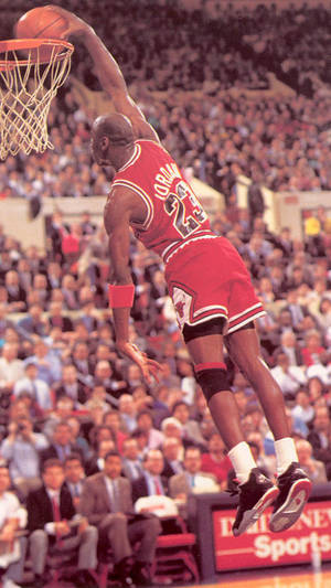 Michael Jordan Dunking Cool Basketball Iphone Wallpaper