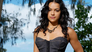 Michelle Rodriguez As Ana Lucia Cortez Wallpaper