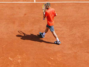 Mikhail Youzhny Walking Top View Wallpaper