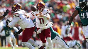 Miles Sanders Baring His Pearly Whites Wallpaper