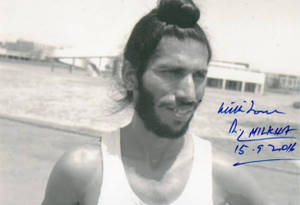 Milkha Singh Signed Candid Photo Wallpaper