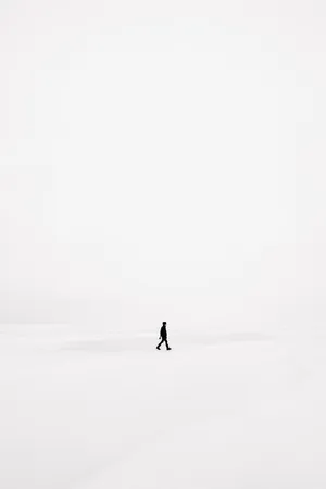 Minimalist Black And White – The Classic Style Wallpaper