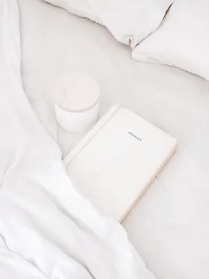 Minimalist White Bed Wallpaper