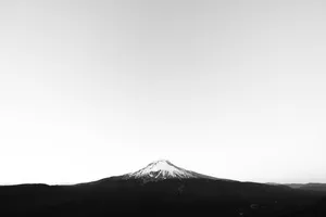 Minimalist White Mountain Wallpaper