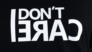 Mirrored I Don't Care Wallpaper