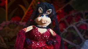 Miss Piggy In A Stellar Performance During An Opera Scene In Muppets Most Wanted. Wallpaper
