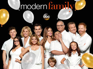 Modern Family Season 10 Abc Wallpaper