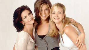 Monica, Rachel, And Phoebe From The Iconic Friends Tv Show Wallpaper