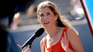 Monica Seles Wearing Colorful Dangling Earrings Wallpaper