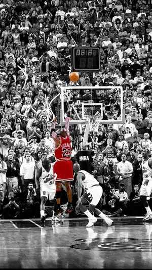 Monochromatic Basketball Michael Jordan Wallpaper