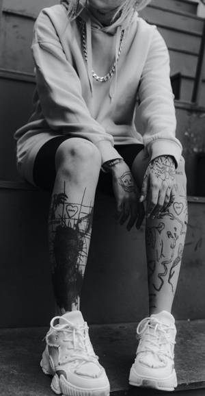 Monochrome Hd Tattoo On Legs Wallpaper