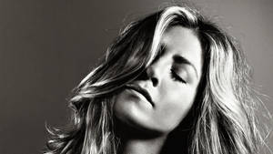 Monochrome Jennifer Aniston Eyes Closed Wallpaper