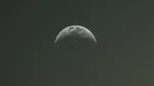 Moon Rising Minimalist Laptop Art Wallpaper