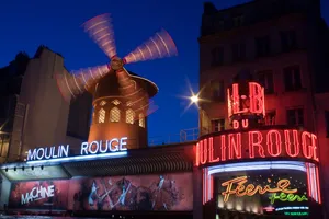 Moulin Rouge Paris Nighttime Wallpaper
