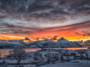 Mountain Lake At Dusk Winter Scenery Desktop Wallpaper