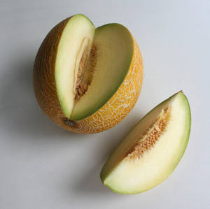 Mouthwatering Slices Of Honeydew Melon Wallpaper