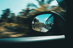 Moving Desktop Side Mirror Wallpaper