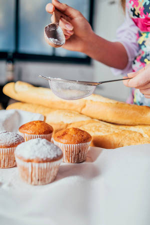 Muffin With Cake Dust Wallpaper