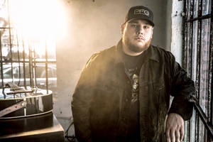 Multi-platinum Selling Artist Luke Combs Wallpaper