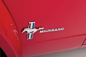 Mustang Hd Zoomed-in Logo Wallpaper