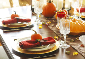 Napkin Folding For Fall Thanksgiving Wallpaper