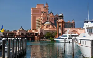 Nassau Bahamas Atlantis Small Boats Wallpaper