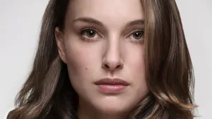 Natalie Portman Without Make-up Wallpaper