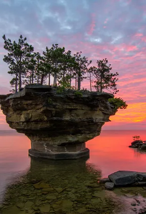 Natural Rock Formation Malibu Iphone Wallpaper
