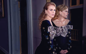 Nicole Kidman And Mirror Wallpaper