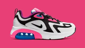 Nike Girl Air Max 200 Wallpaper