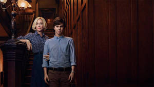 Norma And Norman Bates In Bates Motel Wallpaper